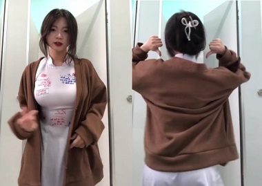 Phim sex Idol TikTok - Clip sex nữ sinh da trắng như tuyết bị doggy